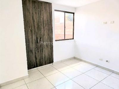Apartamento de 3 alcobas en venta en Cristobal, Medellín, 82 m² · foto 8 de 10