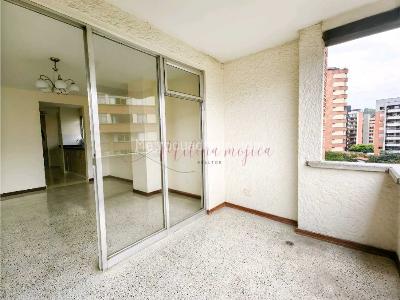 Apartamento de 3 alcobas en venta en Conquistadores, Medellín, 142 m² · foto 4 de 20