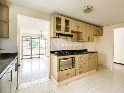 Apartamento de 3 alcobas en venta en Conquistadores, Medellín, 142 m² · foto 6 de 20