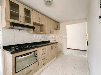 Apartamento de 3 alcobas en venta en Conquistadores, Medellín, 142 m² · foto 7 de 20