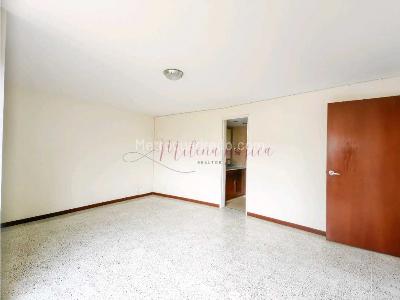 Apartamento de 3 alcobas en venta en Conquistadores, Medellín, 142 m² · foto 18 de 20