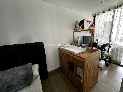 Apartamento de 2 alcobas en venta en Poblado Ciudad Del Rio, Medellín, 85 m² · foto 13 de 17