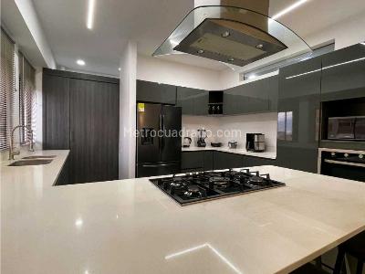 Apartamento de 5 alcobas en venta en Santa Maria De Los Angeles, Medellín, 262 m² · foto 5 de 20