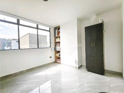 Apartamento de 2 alcobas en venta en Conquistadores, Medellín, 202 m² · foto 16 de 20