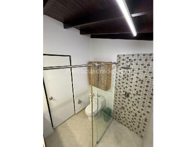 Casa de 4 alcobas en venta en Loma Del Escobero, Envigado, 240 m² · foto 8 de 20