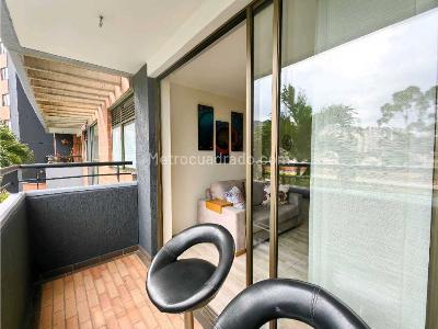 Apartamento de 3 alcobas en venta en Loma De Los Bernal, Medellín, 76 m² · foto 10 de 20