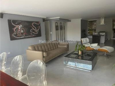 Apartamento en venta en Lalinde, Medellín · foto 2 de 18