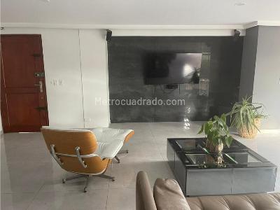 Apartamento en venta en Lalinde, Medellín · foto 9 de 18