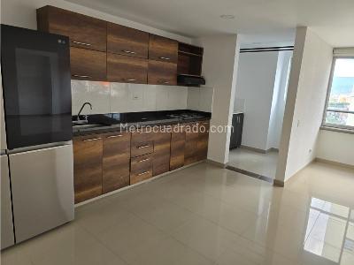 Apartamento de 3 alcobas en venta en Callelarga, Sabaneta, 119 m² · foto 2 de 9