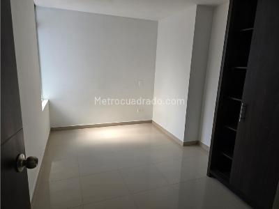 Apartamento de 3 alcobas en venta en Callelarga, Sabaneta, 119 m² · foto 4 de 9