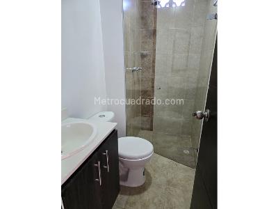 Apartamento de 3 alcobas en venta en Callelarga, Sabaneta, 119 m² · foto 8 de 9