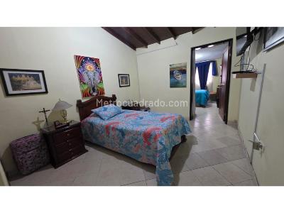 Casa de 5 alcobas en venta en Belen San Bernado, Medellín, 120 m² · foto 2 de 10