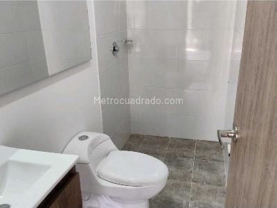 Apartamento de 2 alcobas en venta en Norte America, Bello, 45 m² · foto 11 de 13