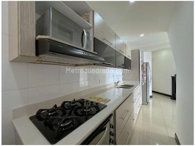 Apartamento en venta en Loma Del Indio, Medellín · foto 7 de 20