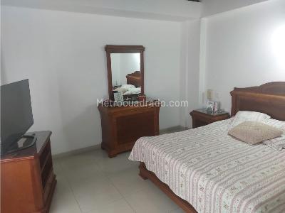 Casa de 4 alcobas en venta en Loma De San Jose, Sabaneta, 364 m² · foto 6 de 20