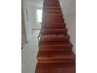 Casa de 4 alcobas en venta en Loma De San Jose, Sabaneta, 364 m² · foto 11 de 20