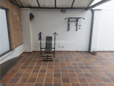 Casa de 4 alcobas en venta en Loma De San Jose, Sabaneta, 364 m² · foto 18 de 20