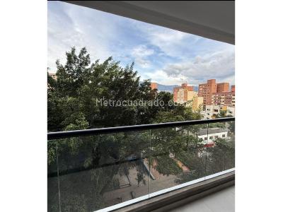 Apartamento en venta en Los Colores, Medellín · foto 6 de 18