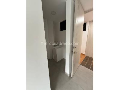 Apartamento en venta en Los Colores, Medellín · foto 9 de 18