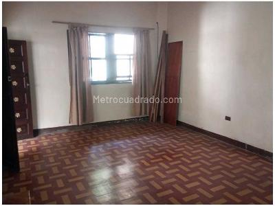Casa de 5 alcobas en venta en Laureles, Medellín, 424 m² · foto 4 de 20