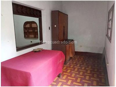 Casa de 5 alcobas en venta en Laureles, Medellín, 424 m² · foto 9 de 20