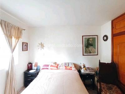 Casa de 3 alcobas en venta en Laureles En La Comuna 11 De Medellin, Medellín, 174 m² · foto 10 de 12