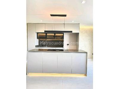 Apartamento de 2 alcobas en venta en Sabaneta En El Sur, Medellín, 66 m² · foto 1 de 15