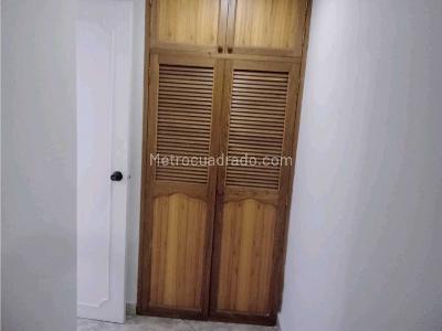 Apartamento de 3 alcobas en venta en Poblado En La Comuna 14 De Medellin, Medellín, 150 m² · foto 7 de 15