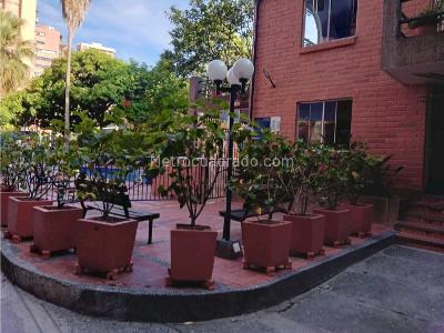 Apartamento de 3 alcobas en venta en Poblado En La Comuna 14 De Medellin, Medellín, 150 m² · foto 13 de 15