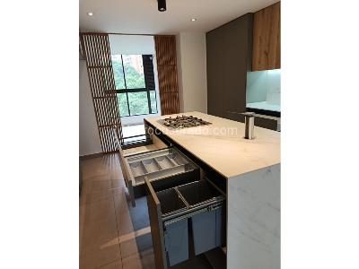 Apartamento de 3 alcobas en venta en El Poblado Provenza, Medellín, 207 m² · foto 6 de 15