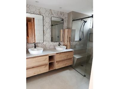 Apartamento de 3 alcobas en venta en El Poblado Provenza, Medellín, 207 m² · foto 12 de 15