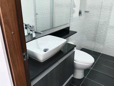 Apartamento en venta en Laureles En Medellin, Medellín · foto 6 de 17