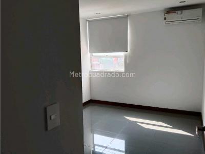 Apartamento en venta en Laureles En Medellin, Medellín · foto 7 de 17