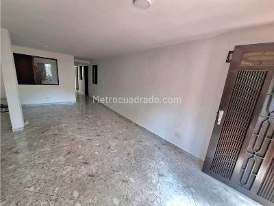 Casa de 4 alcobas en venta en Belen San Bernardo En La Comuna 16 Medellin, Medellín, 111 m² · foto 6 de 11