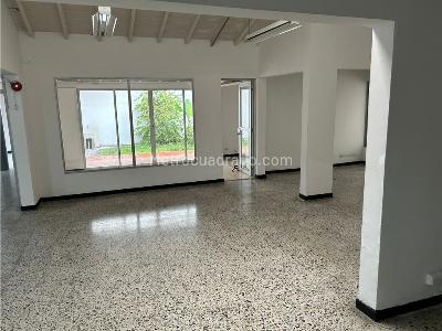 Casa de 5 alcobas en venta en Patio Bonito, Medellín, 537 m² · foto 4 de 8