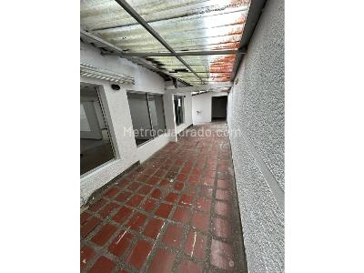 Casa de 5 alcobas en venta en Patio Bonito, Medellín, 537 m² · foto 8 de 8