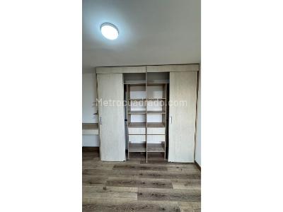Apartamento de 3 alcobas en venta en Calasania, Medellín, 54 m² · foto 9 de 11