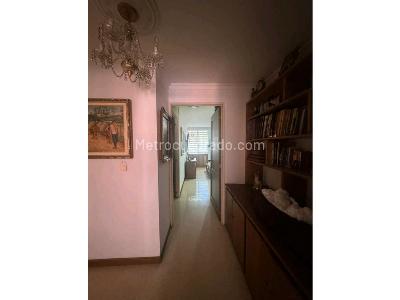 Apartamento de 3 alcobas en venta en Laureles En La Comuna 11 De Medellin, Medellín, 118 m² · foto 17 de 20