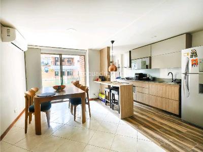 Apartamento de 2 alcobas en venta en Conquistadores, Medellín, 79 m² · foto 3 de 20