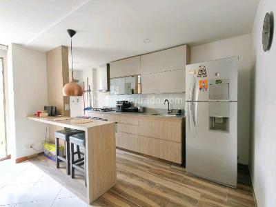 Apartamento de 2 alcobas en venta en Conquistadores, Medellín, 79 m² · foto 4 de 20