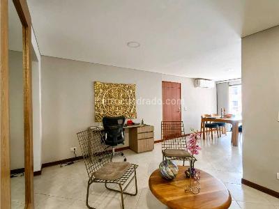 Apartamento de 2 alcobas en venta en Conquistadores, Medellín, 79 m² · foto 9 de 20