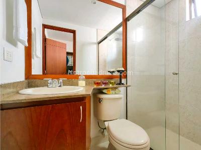 Apartamento de 2 alcobas en venta en Conquistadores, Medellín, 79 m² · foto 16 de 20