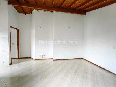 Apartaestudio en venta en Belen Parque, Medellín, 38 m² · foto 4 de 16