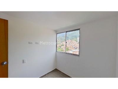Apartamento de 3 alcobas en venta en San Gabriel, Bello, 51 m² · foto 12 de 20
