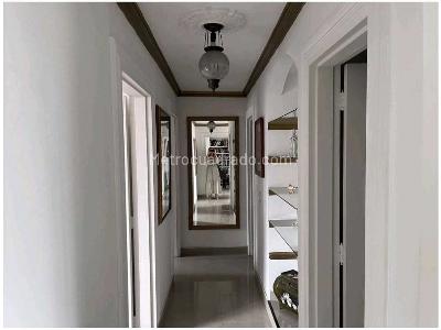 Apartamento de 3 alcobas en venta en El Poblado, Medellín, 207 m² · foto 9 de 20
