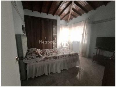 Apartamento de 3 alcobas en venta en Calasanz Parte Baja, Medellín, 139 m² · foto 12 de 20