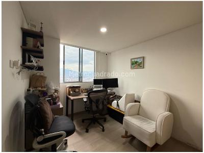 Apartamento de 3 alcobas en venta en El Chingui, Envigado, 84 m² · foto 6 de 19