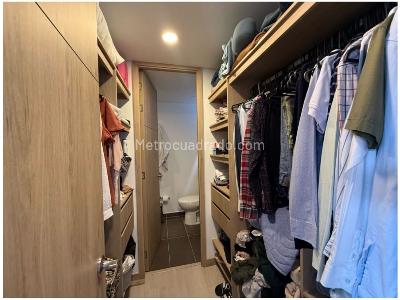 Apartamento de 3 alcobas en venta en El Chingui, Envigado, 84 m² · foto 9 de 19