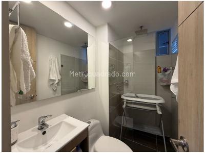 Apartamento de 3 alcobas en venta en El Chingui, Envigado, 84 m² · foto 11 de 19
