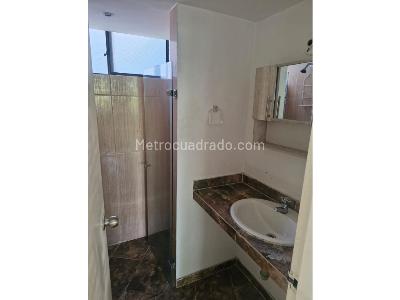 Apartamento de 4 alcobas en venta en Poblado Patio Bonito, Medellín, 118 m² · foto 6 de 13